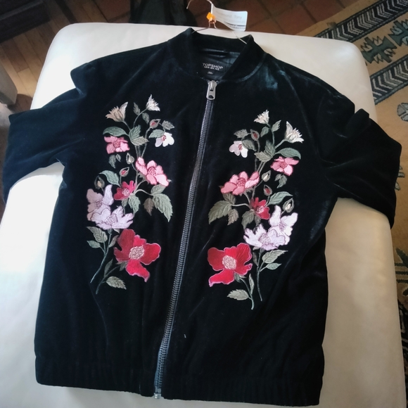 Floral Embroidered Black Jacket - Picture 3 of 5